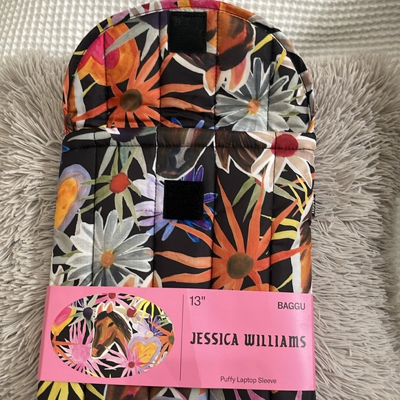 Baggu Jessica Williams laptop sleeve. - Picture 5 of 5